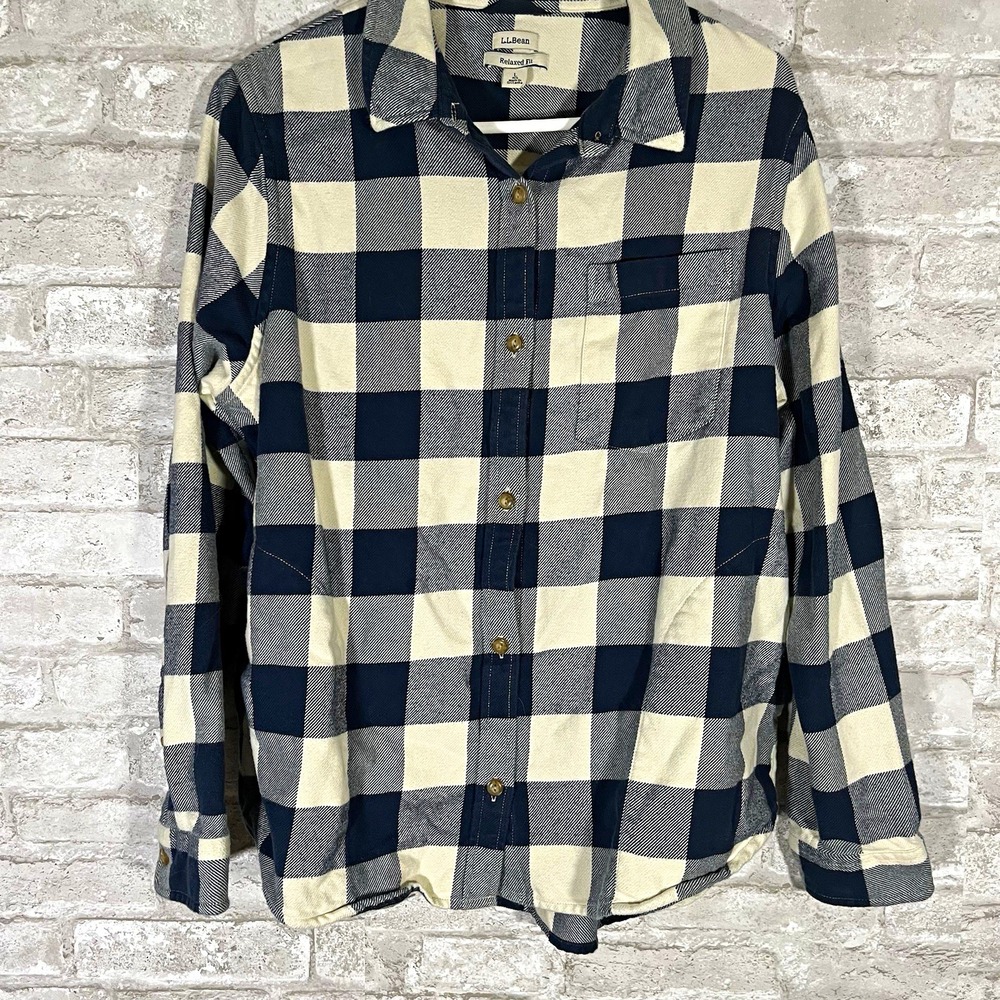 L.L.Bean womens plaid flannel shirt relaxed fit button-down pockets L Regular
